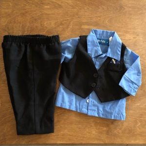 Infant boy’s suit, just in time for Christmas!